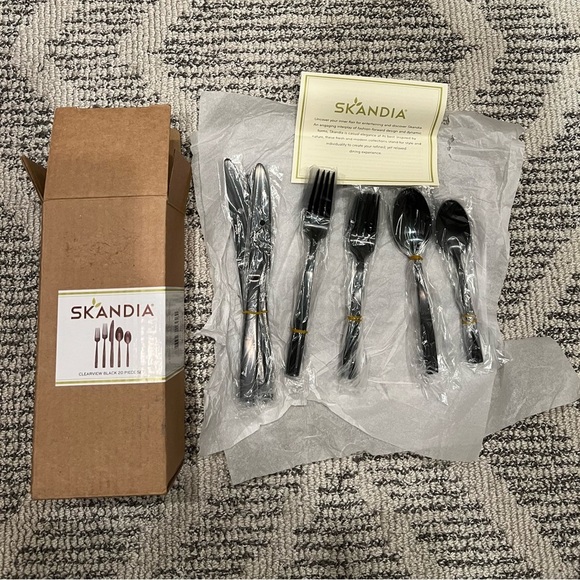 Hampton Forge Skandia 20 piece set , place setting - Picture 4 of 4